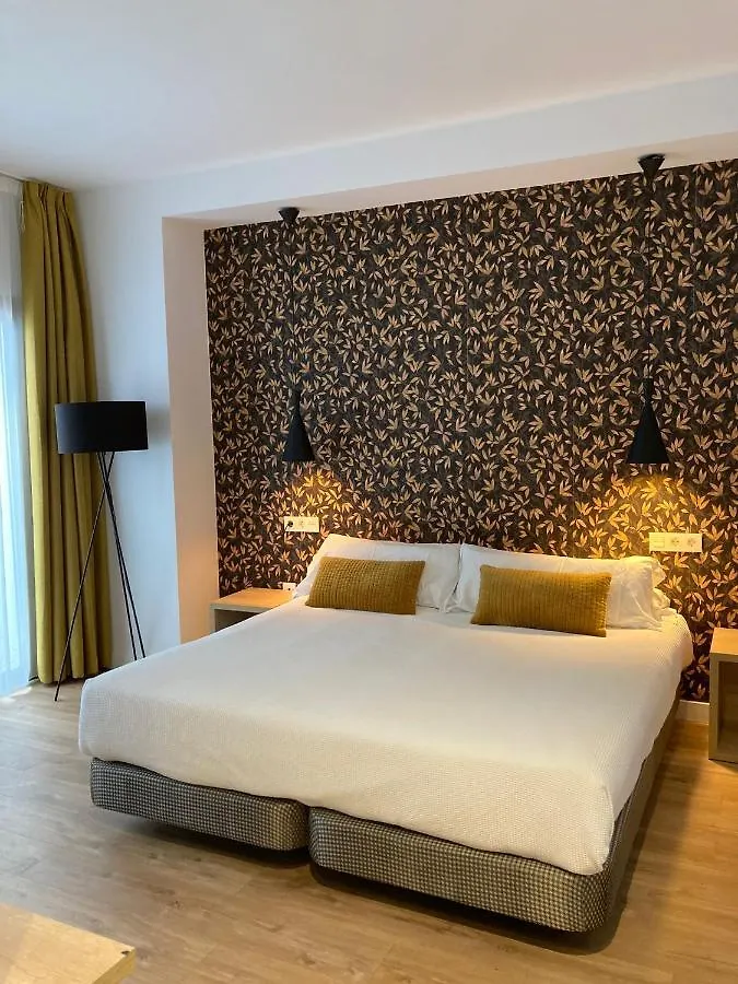 Rincon 13 - Mares (Adults Only) Hotell Torre Del Mar 2*,  Spanien